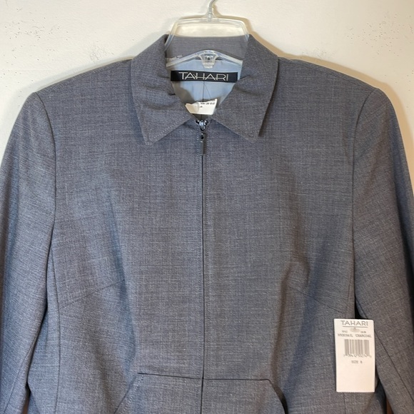 NWT. Vintage Tahari Wool USA MADE Zip Front Jacket. 8. - Picture 4 of 12